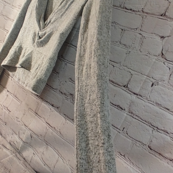 Free People Twist Front Crop Heather Grey Sweater S - Picture 11 of 13